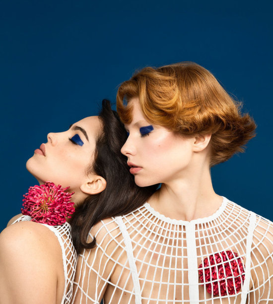Through_3 - Throught - Laura Bonnefous  - Beauty Overview  - Anne-Marie Gardinier Photographic Agency - Paris
