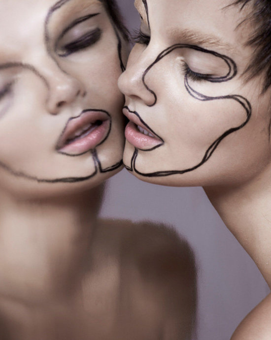 5HUNGER-BEAUTY1093v2 - Hunger Magazine – « Narcissus » - Tom Brannigan  -  - Anne-Marie Gardinier Photographic Agency - Paris