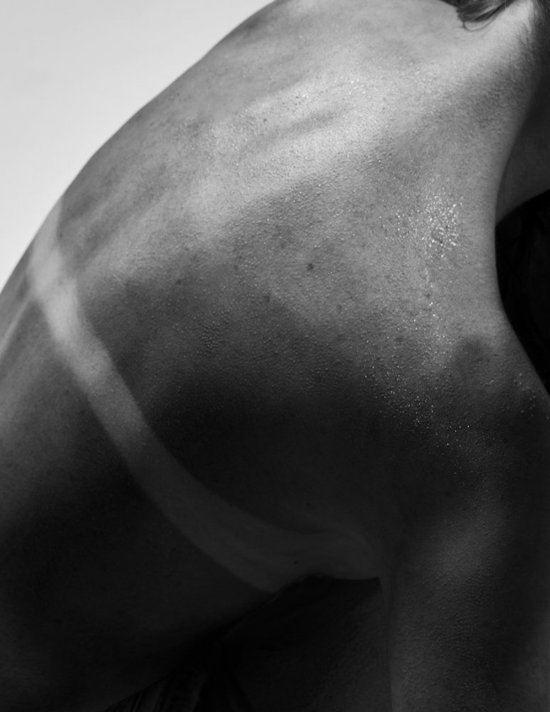7b_TB_SCHON_SUNBURN_STILLLIFE_JUNE20190718-copie - Schön! – « Sun Burn » - Tom Brannigan  - Beauty Overview  - Anne-Marie Gardinier Photographic Agency - Paris