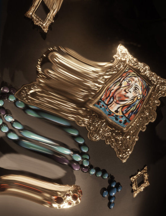 SHOT4_1883_Accessories_SS200443 - 1883 – « Garden of Dreams » - Tom Brannigan  - Overview Still life  - Anne-Marie Gardinier Photographic Agency - Paris