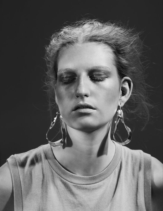 pg1a_TB_SCHON_SUNBURN_STILLLIFE_JUNE20190387-copie - Schön! – « Sun Burn » - Tom Brannigan  - Beauty Overview  - Anne-Marie Gardinier Photographic Agency - Paris