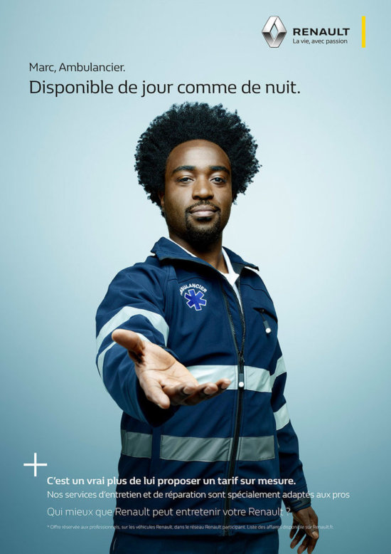 AMBULANCIER_AB - Renault - Denis Rouvre  - Commissions  - Anne-Marie Gardinier Photographic Agency - Paris