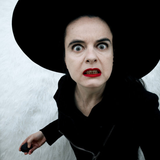 Amélie Nothomb 25308 - Automaton - Denis Rouvre  - Overview  - Anne-Marie Gardinier Photographic Agency - Paris