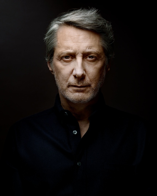 Antoine De Caunes00190 - Portraits - Denis Rouvre  - Overview  - Anne-Marie Gardinier Photographic Agency - Paris