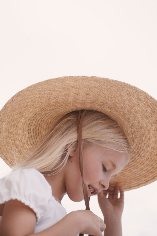 BAZAAR2 - Bazaar kids -  - Kids Overview  - Anne-Marie Gardinier Photographic Agency - Paris