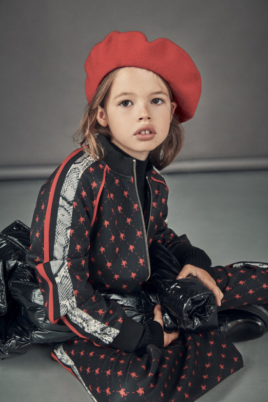 FM_GRAZIA_JUNIOR_July20_020_068 - Grazia -  - Overview  - Anne-Marie Gardinier Photographic Agency - Paris