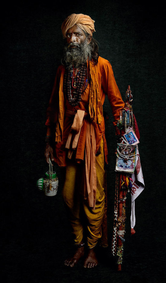 ville : HaridwarAge : 45 ansSadhu depuis 10 ans - Sâdhus - Denis Rouvre  - Overview  - Anne-Marie Gardinier Photographic Agency - Paris