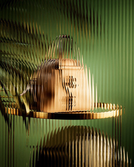 JC_PG1 - Jimmy Choo Special project - Tom Brannigan  - Still life  - Anne-Marie Gardinier Photographic Agency - Paris