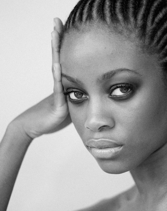 2 - Black & white portraits - Karin Berndl  - Beauty Overview  - Anne-Marie Gardinier Photographic Agency - Paris