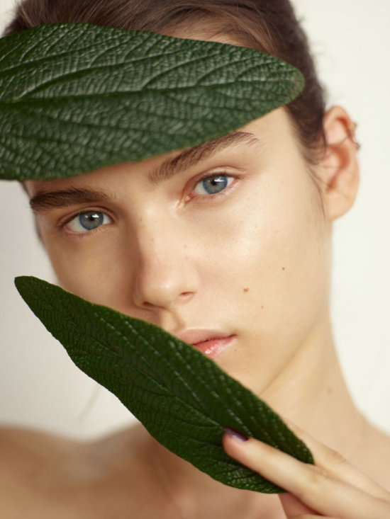 UrteGreen2 - Urte green - Karin Berndl  - Beauty Overview  - Anne-Marie Gardinier Photographic Agency - Paris