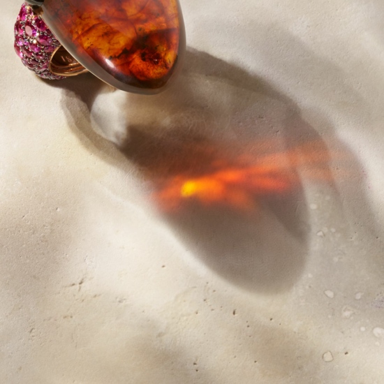 FawazGruosi-10-STILL-SET-ONYX-AMBRE-117_RGB_V3 - Fawaz Gruosi - Karin Berndl  - Overview  - Anne-Marie Gardinier Photographic Agency - Paris