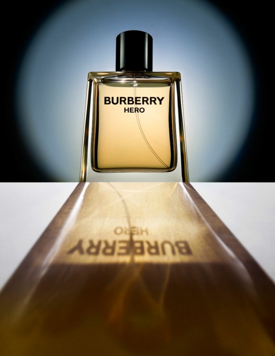 TB_HUNGER21_FRAGRANCE_BURBERRY - Fragance - Tom Brannigan  - Overview Still life  - Anne-Marie Gardinier Photographic Agency - Paris