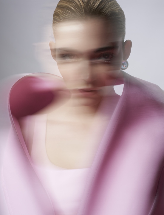 TB_PARISBEAUTY_ANNA_V1_DSC1248 - Tom Brannigan for 1nstant magazine styled by Christine Lerche - Tom Brannigan  - Beauty Overview  - Anne-Marie Gardinier Photographic Agency - Paris