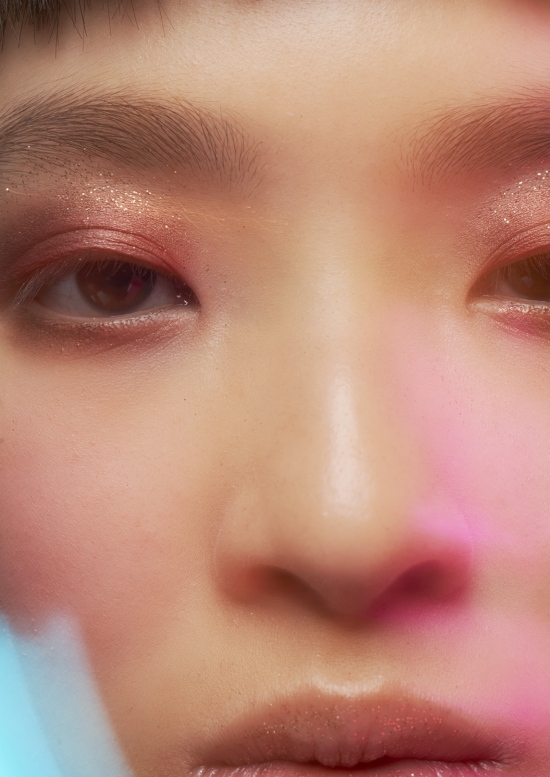 TB_PARISBEAUTY_RUI_cropparisbeauty1 - Tom Brannigan for 1nstant magazine styled by Christine Lerche - Tom Brannigan  - Beauty Overview  - Anne-Marie Gardinier Photographic Agency - Paris