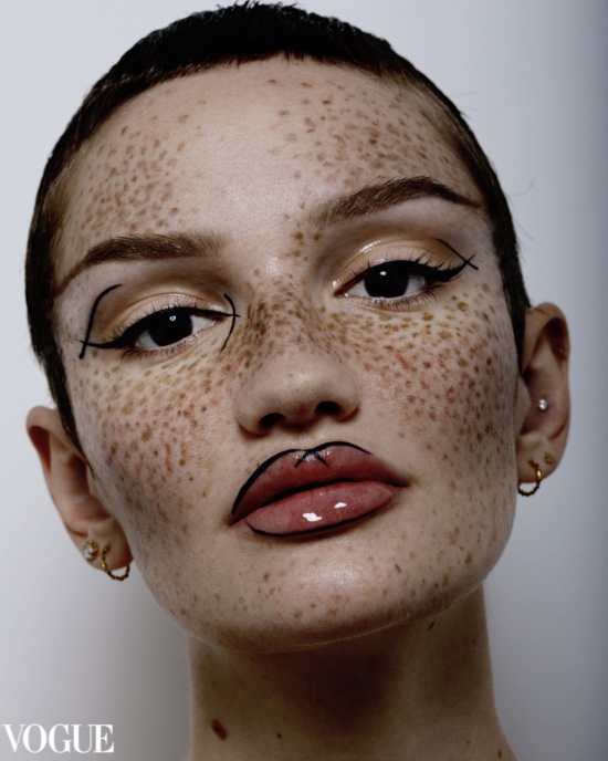 VOGUE ITALIA LISA - Jabe - Jabe  - Overview  - Anne-Marie Gardinier Photographic Agency - Paris