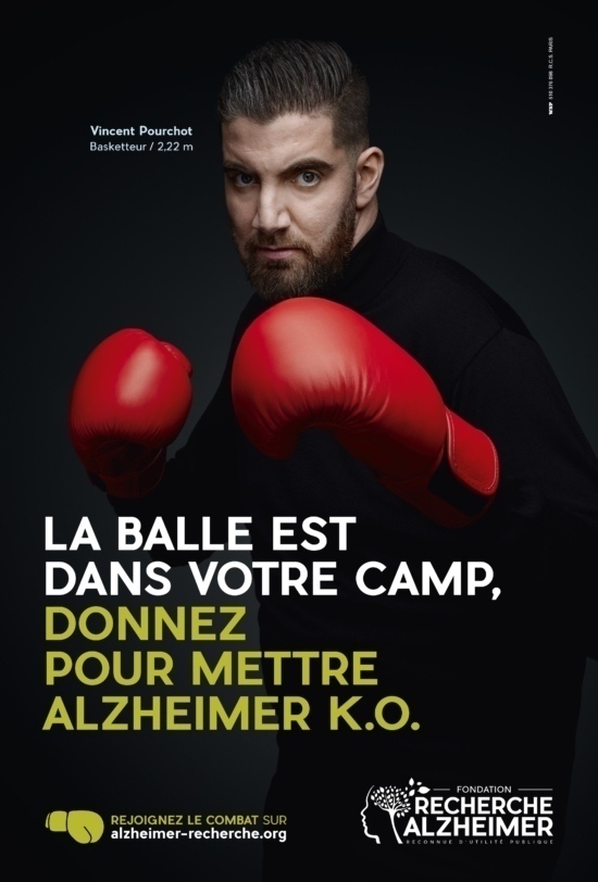 ALZHEIMER_Abribus-3 - Fondation recherche Alzheimer - Denis Rouvre  - Commissions  - Anne-Marie Gardinier Photographic Agency - Paris