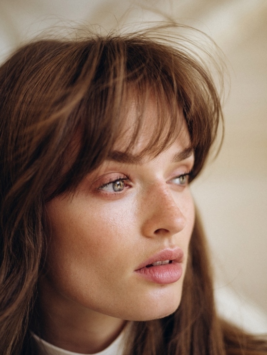 ANAELLE_2 – Grande -  -  - Overview  - Anne-Marie Gardinier Photographic Agency - Paris