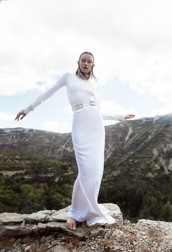 _DSC0514 – Elf by Olivier Yoan – Grande -  - Olivier Yoan  - Overview  - Anne-Marie Gardinier Photographic Agency - Paris