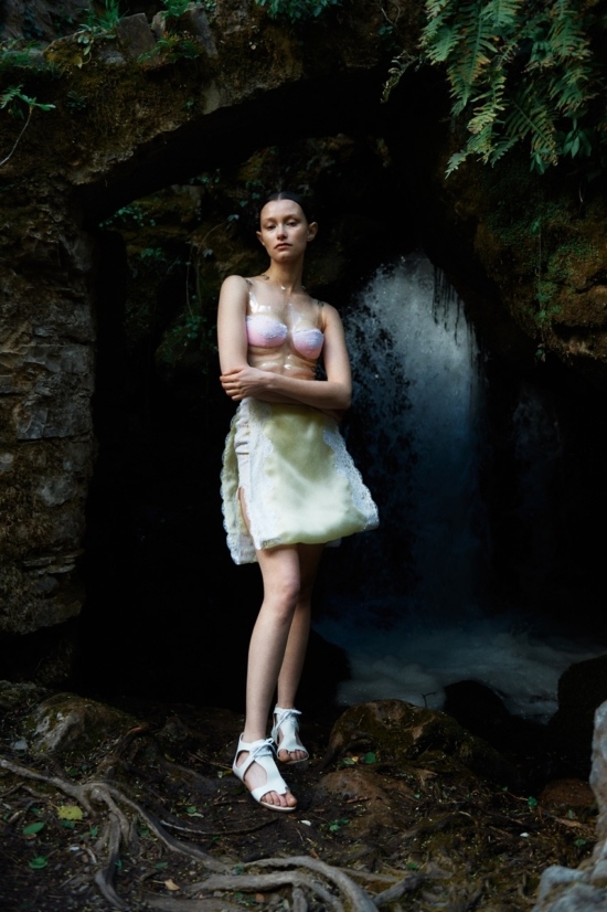 _DSC1074 – Elf by Olivier Yoan – Elf by Olivier Yoan – Grande -  - Olivier Yoan  - Overview  - Anne-Marie Gardinier Photographic Agency - Paris