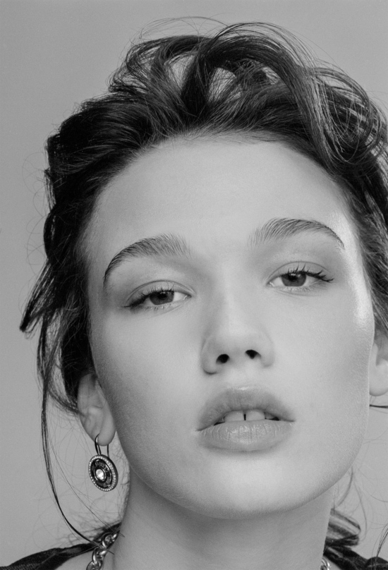 GEORGIA_BEAUTE_10 -  -  - Overview  - Anne-Marie Gardinier Photographic Agency - Paris
