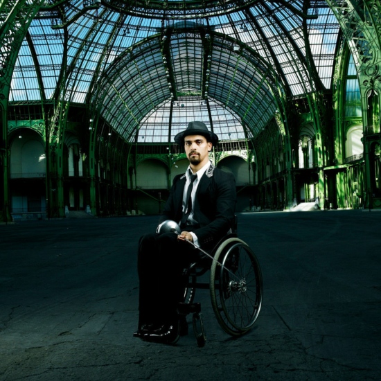 Alim-Latreche-085770-85770 - GRAVURE DE SPORT - Denis Rouvre  - Overview  - Anne-Marie Gardinier Photographic Agency - Paris