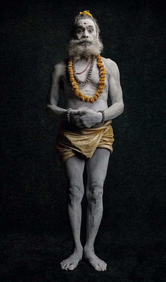 Ville : Varanasi
Age : 67 ans
Sadhu depuis 36 ans - Sâdhus - Denis Rouvre  - Overview  - Anne-Marie Gardinier Photographic Agency - Paris