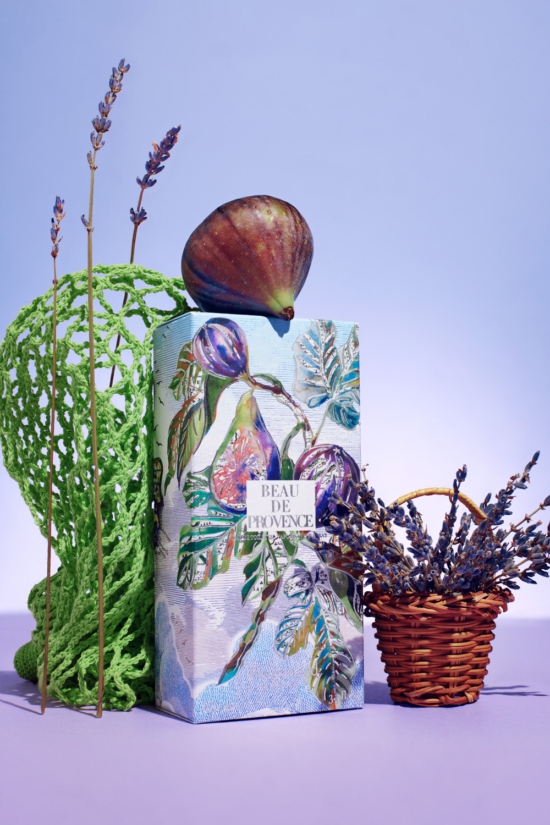 CAMILLE_ET_CHARLOTTE_PROVENCE_01 -  - Camille & Charlotte  - Overview  - Anne-Marie Gardinier Photographic Agency - Paris