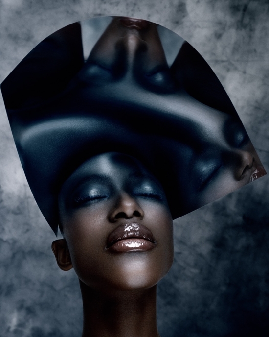 JN7A9271def – Grande - Jabe – Blue -  - Overview  - Anne-Marie Gardinier Photographic Agency - Paris