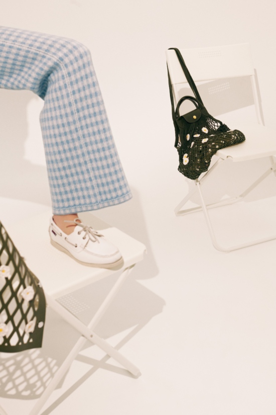 CAMILLE ET CHARLOTTE_ SACS_1NSTANT_03 - Photography by Camille & Charlotte and Styled by Christine Lerche for 1nstant Magazine - Camille & Charlotte  - Overview  - Anne-Marie Gardinier Photographic Agency - Paris