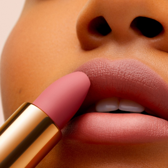 CROPlan_maky_absolu-rouge-intimatte_blushing-nudes-24_close_up_lips_300_full_size_HD - Jabe for Lancôme -  - Overview Skin  - Anne-Marie Gardinier Photographic Agency - Paris