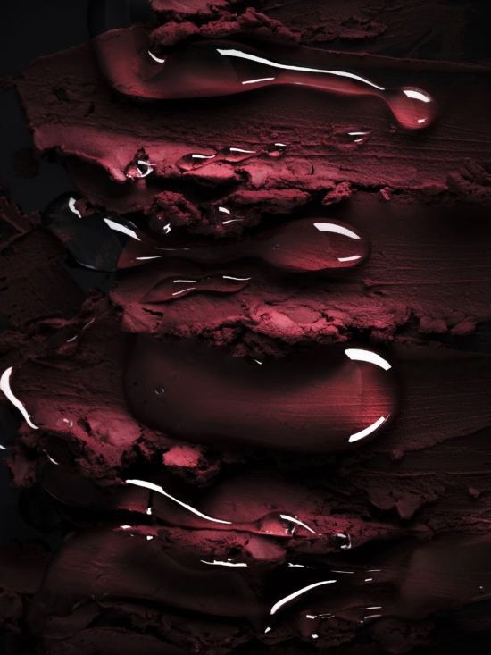tb+lipstick_9.4.24_2 - Tom Branningan - Tom Brannigan  - Overview Still life  - Anne-Marie Gardinier Photographic Agency - Paris