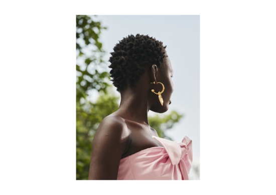 Patou LB2 - Laura Bonnefous for Patou - Laura Bonnefous  - Beauty Overview  - Anne-Marie Gardinier Photographic Agency - Paris
