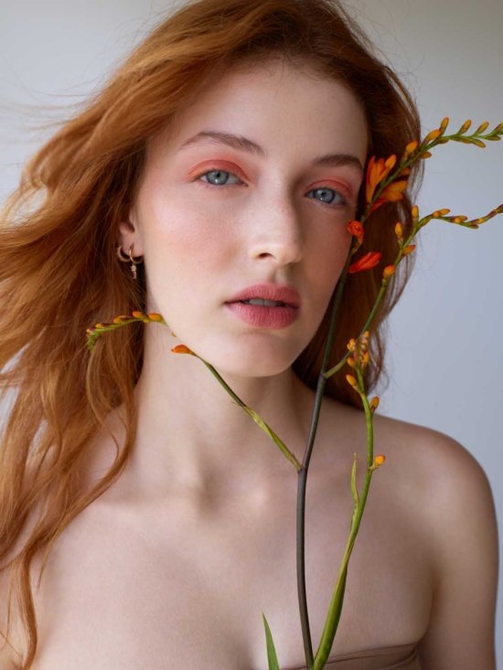 240809_BelleBeauty486690 - Karin Berndl - Karin Berndl  - Beauty Overview  - Anne-Marie Gardinier Photographic Agency - Paris