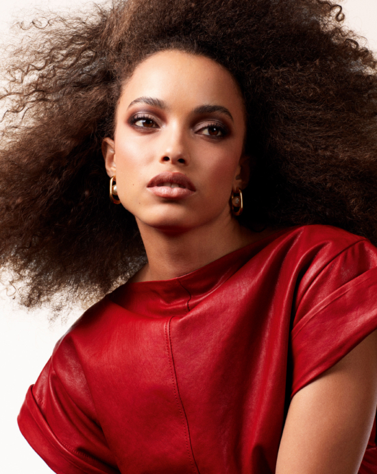 09_90’s BROWN_0785_V1B - Marie Claire X Dior - Chloé Claverie  - Overview  - Anne-Marie Gardinier Photographic Agency - Paris