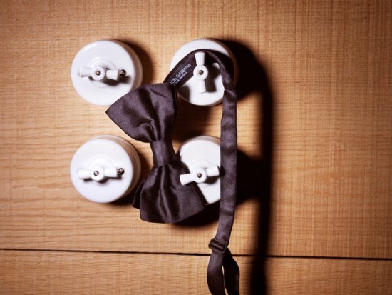 BowTie_02_BDEF - Jason Hindley – Dress Up - Jason Hindley  - Still life  - Anne-Marie Gardinier Photographic Agency - Paris