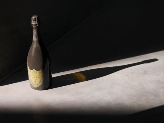 Champagne_02a - Jason Hindley – Dom Perignon - Jason Hindley  - Still life  - Anne-Marie Gardinier Photographic Agency - Paris