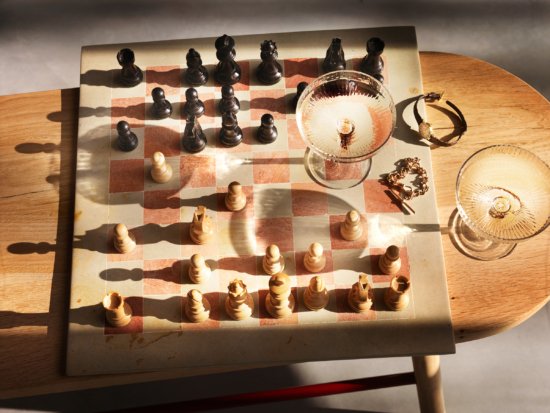 ChessBoard_02_BDEF - Jason Hindley – Dom Perignon - Jason Hindley  - Still life  - Anne-Marie Gardinier Photographic Agency - Paris