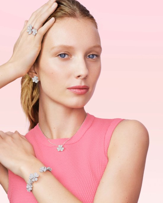 Photographer : Laura Bonnefous<br />
Client : Van Cleef & Arpels