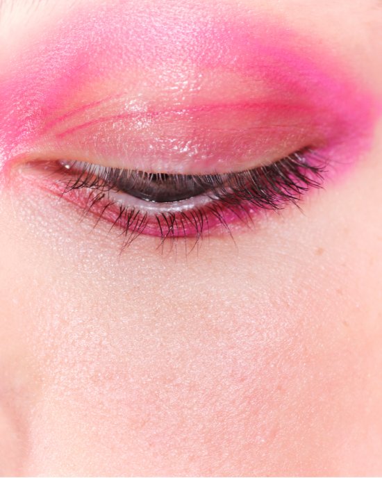 TB_ELLIETOBIN_BEAUTYTEST_24.4.2511004_BDEF - Tom Brannigan – Beauty Test with Ellie Tobin - Tom Brannigan  - Beauty Overview  - Anne-Marie Gardinier Photographic Agency - Paris