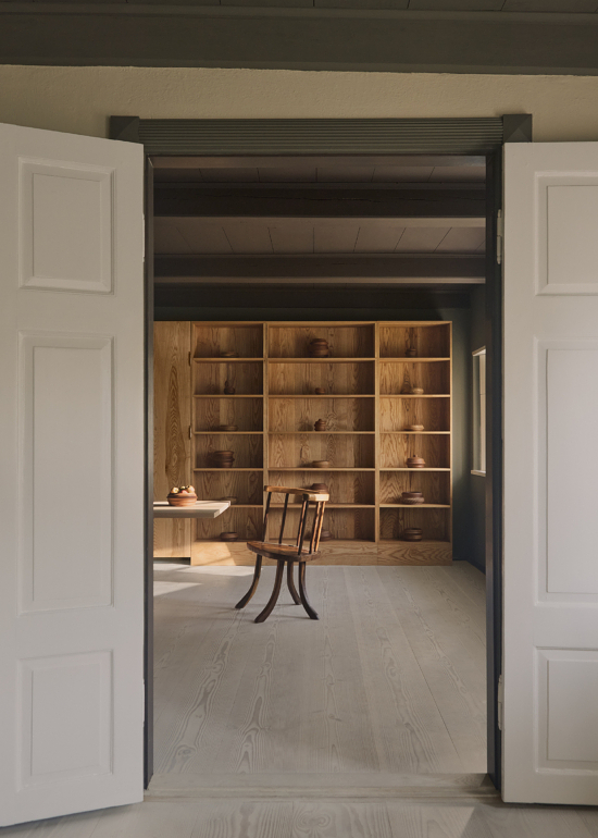 200924_Dinesen_05_832 - Claus Troelsgaard for ELLE UK - Claus Troelsgaard  - Interiors Overview  - Anne-Marie Gardinier Photographic Agency - Paris