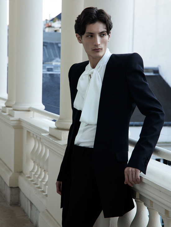 11 - Tatler.Photographer Luc Braquet -  - Overview  - Anne-Marie Gardinier Photographic Agency - Paris