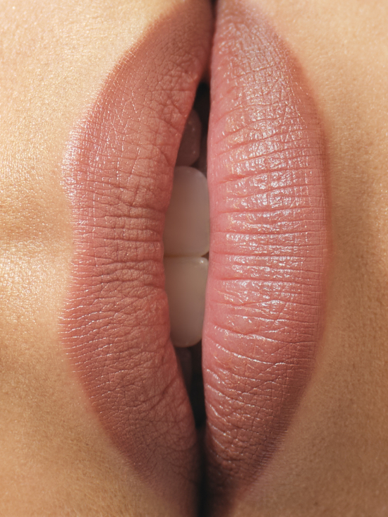 250606_MakeupForever2036 - Laura Bonnefous - Laura Bonnefous  - Beauty  - Anne-Marie Gardinier Photographic Agency - Paris