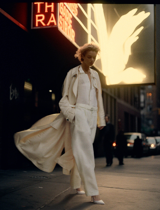 Brodbeck-deBarbuat_LS56-3021 - Numero – Hommage à Peter Lindbergh – Photographers & IA   Simon & Lucie -  - Overview  - Anne-Marie Gardinier Photographic Agency - Paris