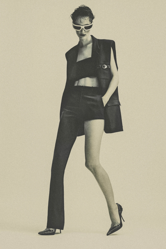 IMAGE_02_0284_final - Numero Netherlands. Photographer Marcello Junior Dino -  - Overview  - Anne-Marie Gardinier Photographic Agency - Paris