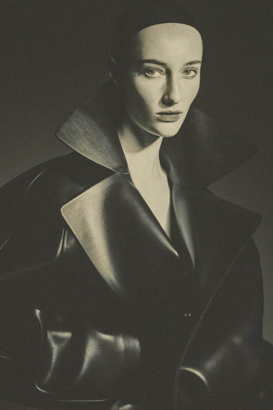 IMAGE_06_0895_final - Numero Netherlands. Photographer Marcello Junior Dino -  - Overview  - Anne-Marie Gardinier Photographic Agency - Paris