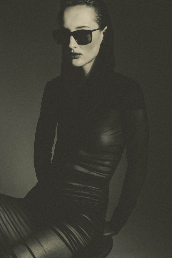 IMAGE_08_1176_final - Numero Netherlands. Photographer Marcello Junior Dino -  - Overview  - Anne-Marie Gardinier Photographic Agency - Paris