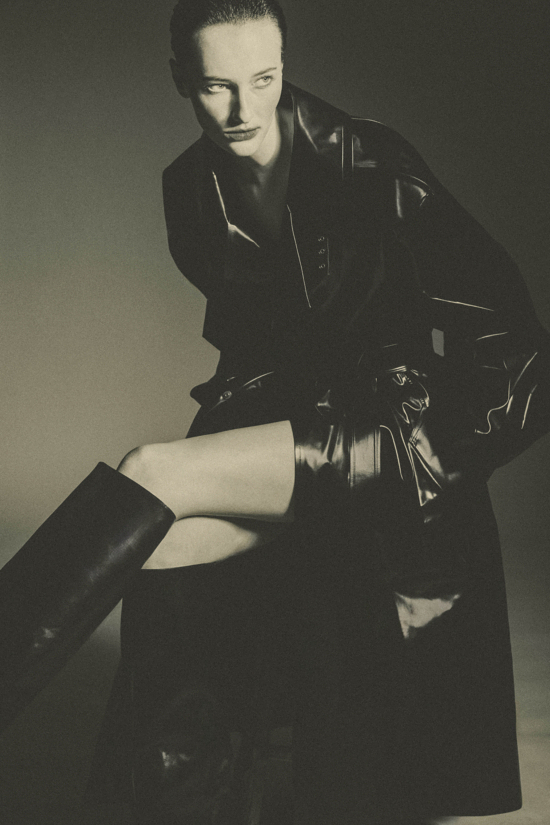 IMAGE_09_1218_final - Numero Netherlands. Photographer Marcello Junior Dino -  - Overview  - Anne-Marie Gardinier Photographic Agency - Paris