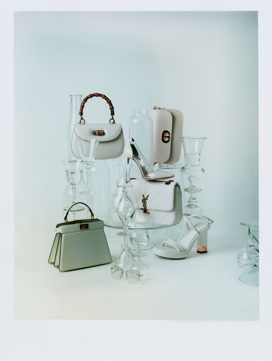 LF_NUMERO_PRINT_02F - Numero . Photographer Leandro Farina -  - Overview  - Anne-Marie Gardinier Photographic Agency - Paris