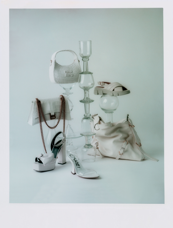 LF_NUMERO_PRINT_05F - Numero . Photographer Leandro Farina -  - Overview  - Anne-Marie Gardinier Photographic Agency - Paris