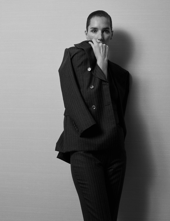 TATLER_KZ_LUCBRAQUET_JOSEPHINELETUTOUR_1249 - Tatler.Photographer Luc Braquet -  - Overview  - Anne-Marie Gardinier Photographic Agency - Paris